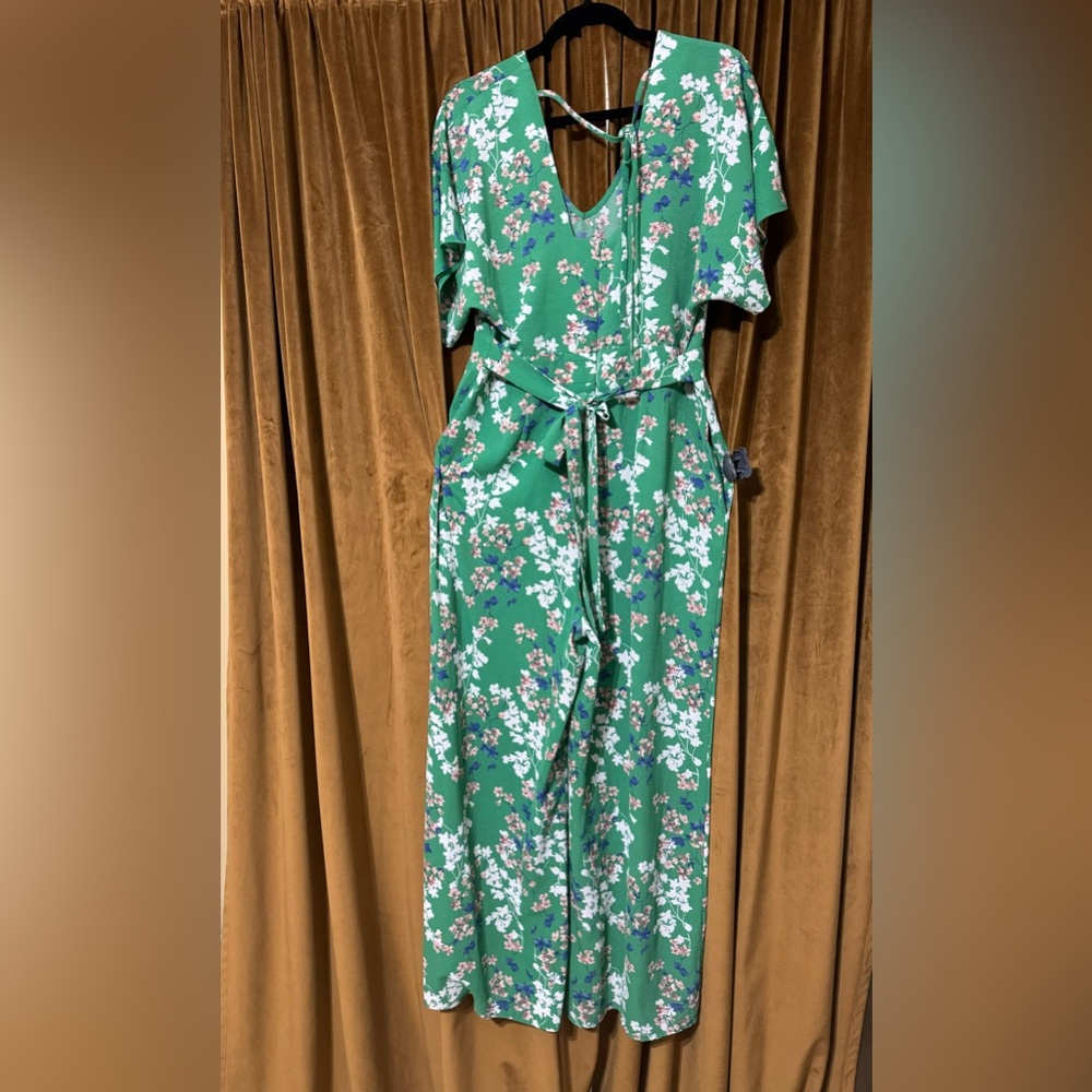 Floral jumpsuit - Picture 2 of 2